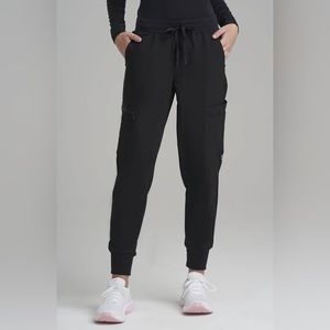 Care + Wear jogger scrub bottom.